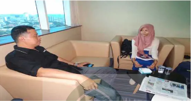 Gambar saat wawancara dengan Pelaksana Program Direktor Metro TV biro Makassar di Kantor Metro TV biro Makassar (18 Maret 2016)