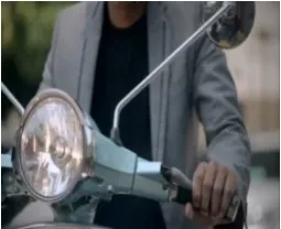 Gambar 8:  Scene 2 Iklan Versi Marshall Sastra 