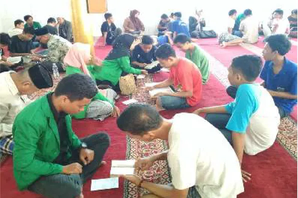 Foto Pegawai Kantor Urusan Agama Kecamatan tamalate memberikan  penyuluhan di Lapas Makassar 