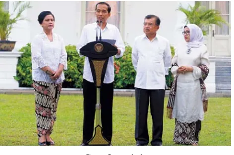 Gambar 1.1 Jokowi Memakai Kemeja Putih dan Celana Hitam ketika Mengumumkan 