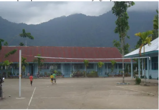 Gambar 1. Lokasi Sekolah MTsN Tanjung Raya  (Dokumentasi: Tiwi Hartati, 2012) 