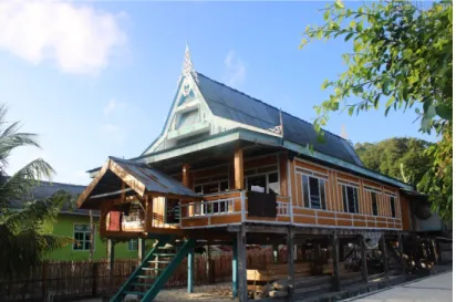 Gambar Rumah Tradisional di Bira 