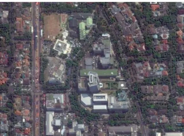 Gambar 2-5 Kantor Pusat Kementerian Pekerjaan Umum dan Perumahan Rakyat tampak atas via  citra satelit 