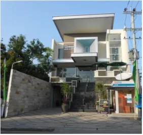 Gambar 4. 6 Hotel Elresas  2.  Perkantoran 