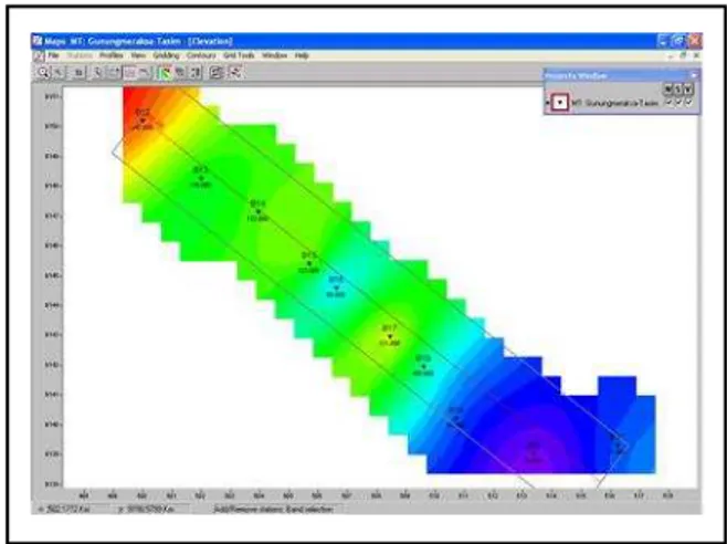 Gambar 5. Phase Titik B21 Hasil Robust  Processing  (a) SSMT-2000, (b) Auto MT-Editor, 