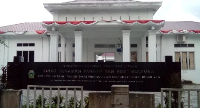Gambar 1. Gedung Kantor UPT. Sertifikasi Benih TPH Dinas Tanaman Pangan dan Hortikultura Provinsi  Sumatera Utara (tampak depan) 