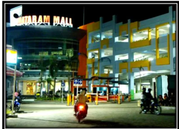 Gambar 2.2. Bangunan Mataram Mall  Sumber: Dokumentasi Pribadi (2011) 