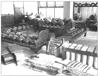 gambar instrumen musik dan 