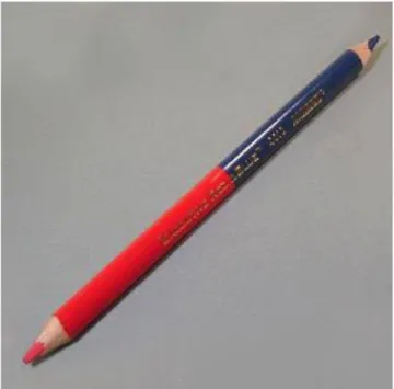 Gambar 14. Pensil merah biru 