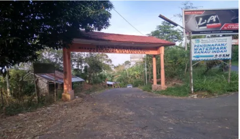 Gambar 5 Kondisi Jalan Menuju Destinasi Wisata Danau Ranau  (Sumber : Dokumentasi Penulis, 2019) 