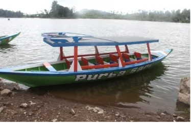 gambar  7 Perahu di Situ Patenggang