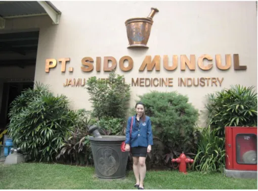 Gambar 1. Peneliti melakukan kunjungan ke PT Sido Muncul Tbk, Semarang 