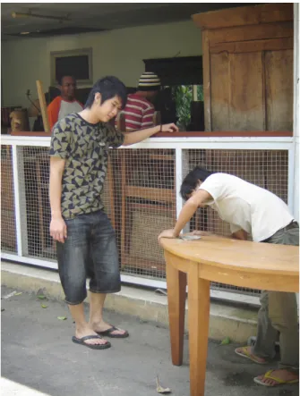 Gambar 2.5.  Pembuatan replika barang antic (2) 