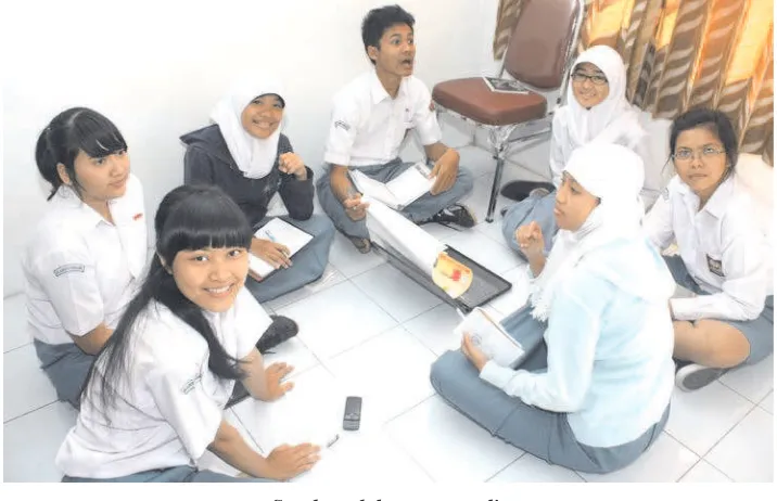 Gambar 10.9. Diskusi memahami perilaku dan pencegahan AIDS
