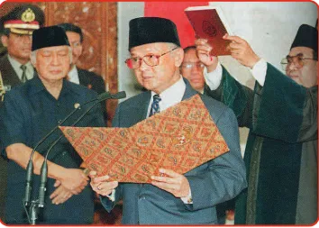 Gambar 3.6 Pelantikan B.J Habibie sebagai Presiden Republik Indonesia ke-3