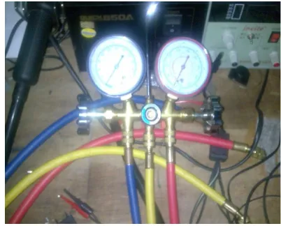 Gambar 3.3 Manifold gauge
