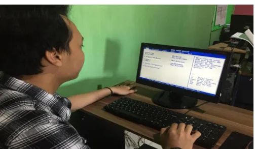 Gambar 4. 1 Instalasi Komputer 