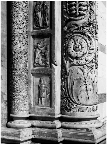 FIGURE 2.4 Main portal of the Pisa Baptistery. Detail of Apostles, Baptistery, Pisa.