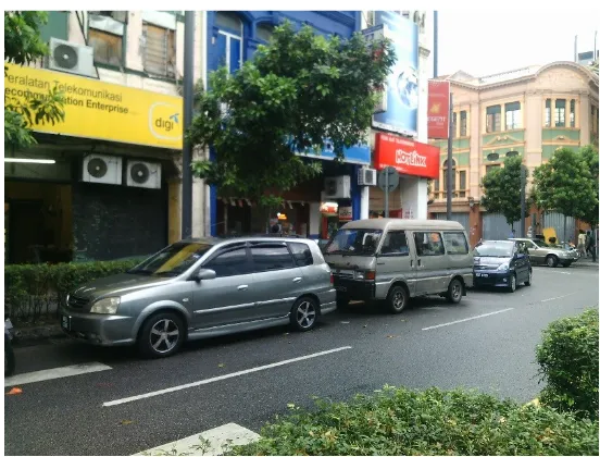 Gambar 3. Parkir di salah satu Ruko di Kuala Lumpur