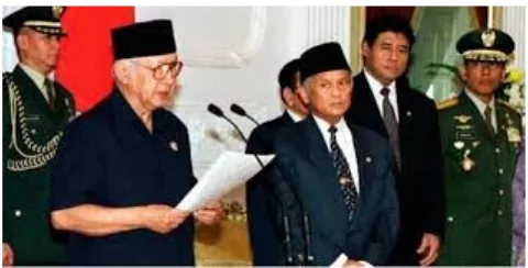 Gambar III.3 Pengunduran diri Presiden Soeharto