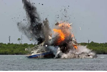 Gambar 3: Salah satu kapal yang ditenggelamkan oleh Satgas 115