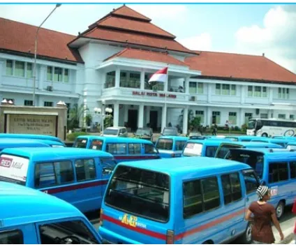 Gambar 4. Angkutan Umum Kota Malang (Sumber : Bocah pati , 2014)