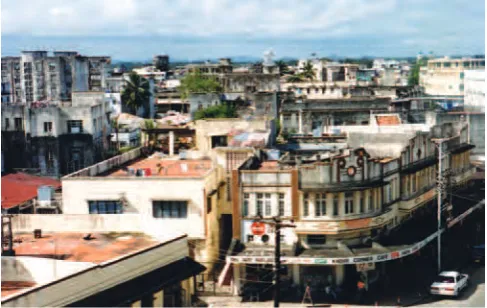 Fig. 12. Rooftops of Mvumoni district, Mombasa. The image, taken from the sixth floor of a hotel on Moi Boulevard near Uhuru Park, shows an area just outside the Old Stone Town