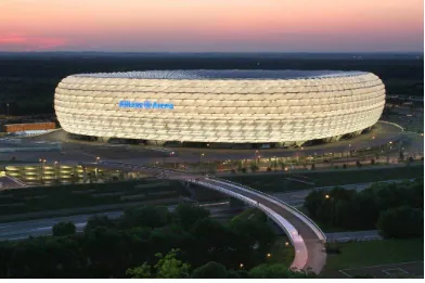 GAMBAR 3.1.Stadion Allianz Arena Sumber : Internet 