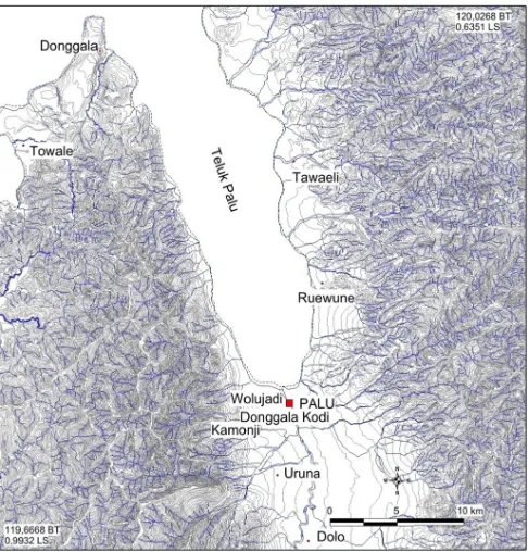Gambar 6. Kelurusan di sepanjang lembah Palu – Koro (garis warna merah muda), mulai dari Teluk Palu hingga Teluk Bone berdasarkan analisis data citra SRTM