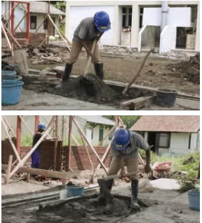 Gambar 8. Proses Pencampuran Mortar 