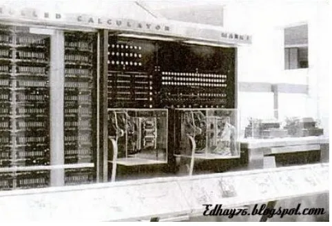 Gambar 3. (Contoh computer generasi pertama Mark 1)