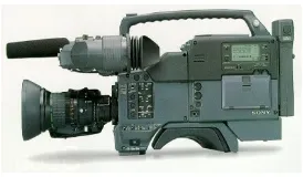 Gambar 1.7: kamera betacam Sony DXC-637