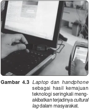 Gambar 4.3 Laptop dan handphone