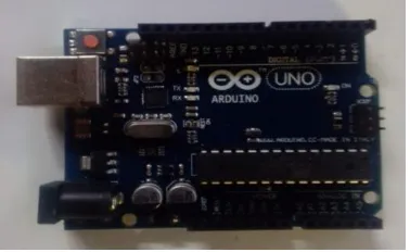Gambar 1 Mikrokontroler Arduino Uno 