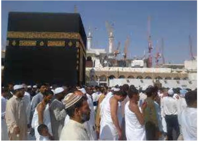 Gambar ketika melaksanakan Tawaf 