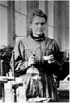 Gambar 1. Marie Curie dilaboratoriumnya di University of Paris dan merupakan satu-satunya wanita yang memenangkan dua hadiah Nobel