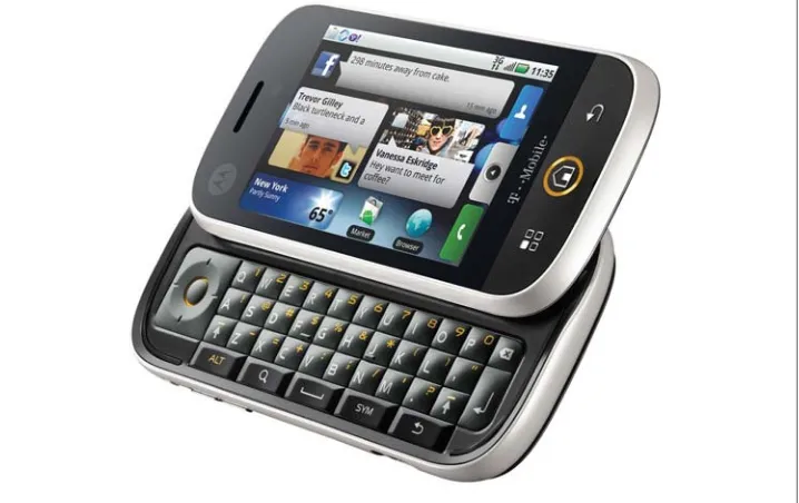 Figure 1-9. The Motorola CLIQ was the first Android-based device from this company. It includesMOTOBLUR, a push service connecting your home screen with social networks and news sites.