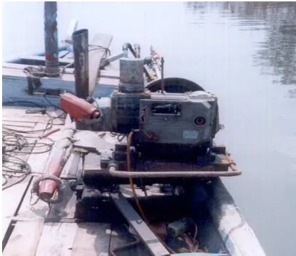 Gambar 3  Perahu yang digunakan saat penelitian 