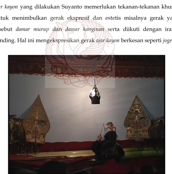 Gambar 5. Tampilnya emban pada Jejer Dwarawatipurwa  (Repro: DVD lakon Menarisinga) 