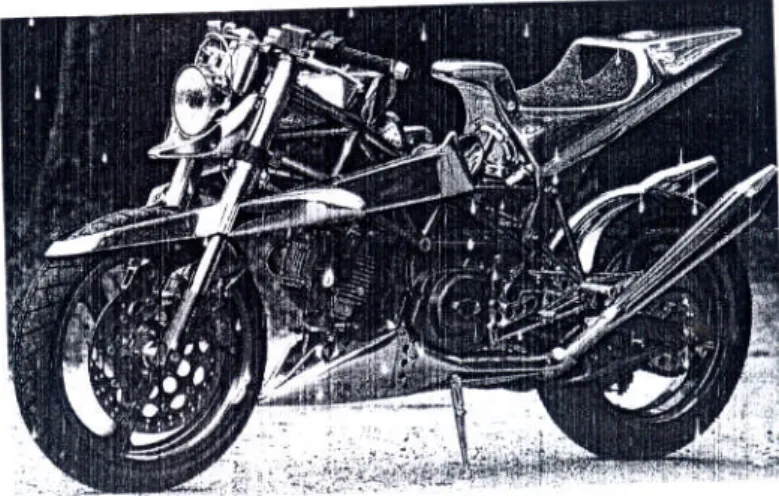 Gambar 2.2. Sepeda Motor Tipe Naked Sport