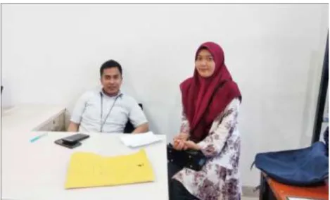 Foto 1. Dokumentasi dengan Manajer Operasional Bank BRI Syariah  Kantor Cabang Kedaton Bandar Lampung  