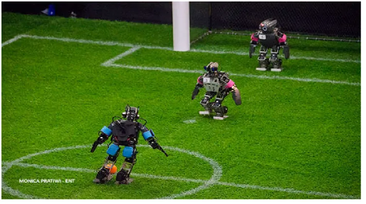Gambar 1. Robot Ichiro dalam Kontes Robot Sepak Bola Indonesia 2016