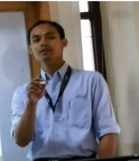Gambar 4.6 Gerakan Emblem menunjuk 3 