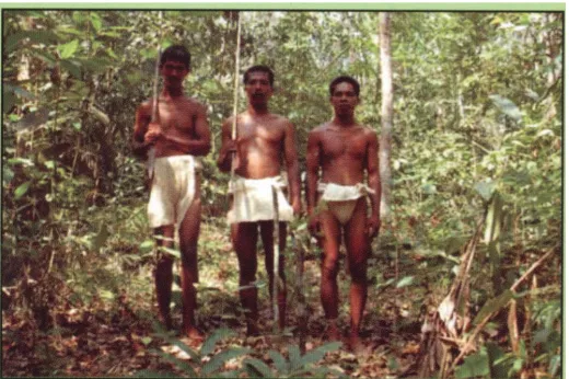 Gambar 2.2 Orang Kubu dan Orang Toala