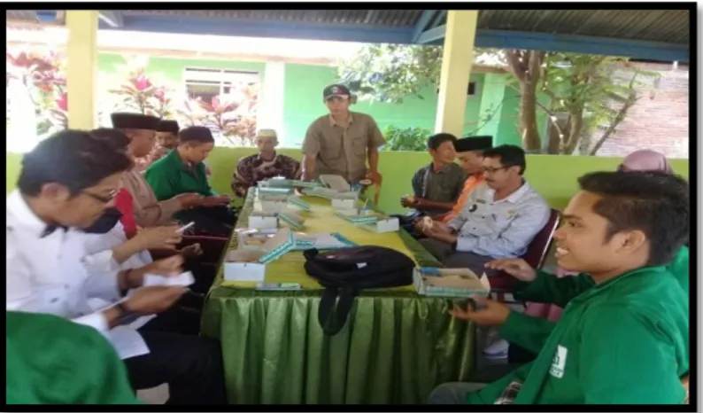 Foto Bersama Pak Desa, Pak Dusun  dan Staf Kantor Desa  Balangpesoang 
