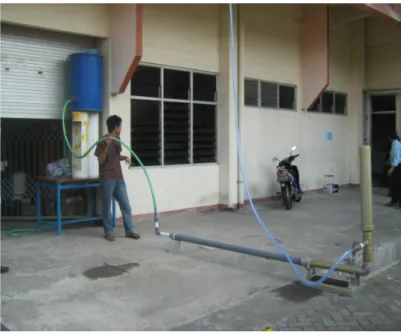 Gambar 1. Contoh pompa hidram yang di operasikan di Laboratorium  Hidrolika UNISSULA, Semarang