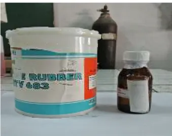 Gambar 3.5.Silica Rubber dan Hardener  3.4.2.  Peralatan 