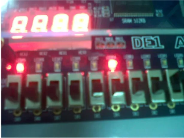 Gambar 4-2 Simulasi  waveform  pada ModelSim  Perhatikan  bahwa  lampu  LED  menunjukkan  angka  001100  serta  010100,  yang  artinya  lampu  Hijau_US &amp; Merah_BT menyala serta  Kuning_US 