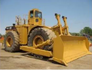 Gambar 1.3 Bulldazer dengan roda ban