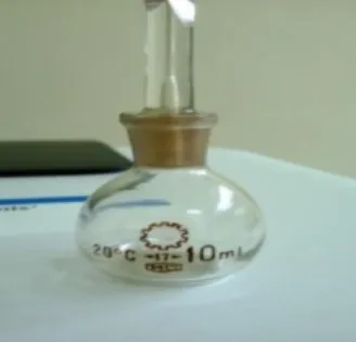 Gambar 2.5 Picknometer brukuran 10 ml 